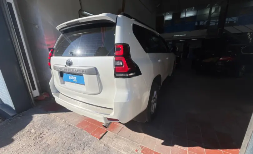 Toyota Land Cruiser Prado 2020 года за 21 000 000 тг. в Астана фото 5