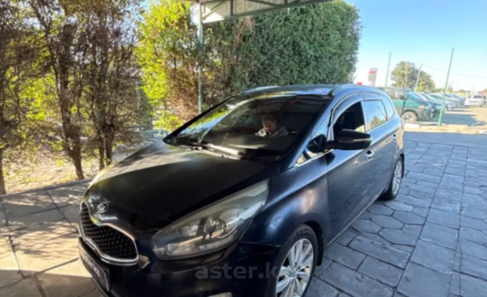 Kia Carens 2014 года за 5 700 000 тг. в Талдыкорган