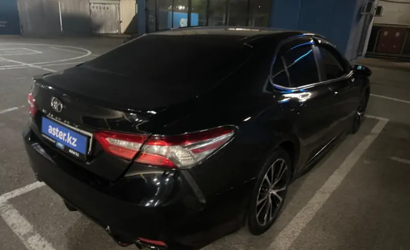 Toyota Camry 2018 года за 10 000 000 тг. в Алматы фото 3