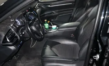 Toyota Camry 2018 года за 10 000 000 тг. в Алматы фото 5