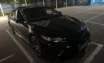 Toyota Camry 2018 года за 10 000 000 тг. в Алматы фото 2