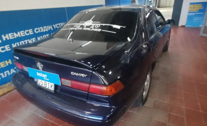 Toyota Camry 1998 года за 2 000 000 тг. в Астана фото 5