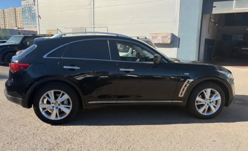 Infiniti QX70 2015 года за 10 000 000 тг. в Астана фото 4