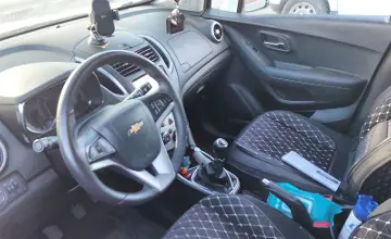 Chevrolet Tracker 2015 года за 4 600 000 тг. в Астана фото 5