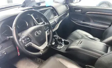 Toyota Highlander 2014 года за 14 000 000 тг. в Астана фото 5