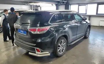 Toyota Highlander 2014 года за 14 000 000 тг. в Астана фото 3