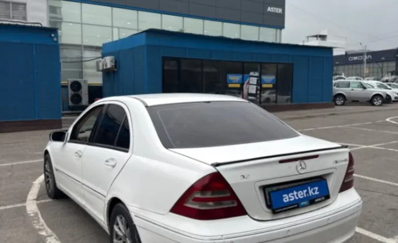 Mercedes-Benz C-Класс 2001 года за 2 100 000 тг. в Алматы фото 4