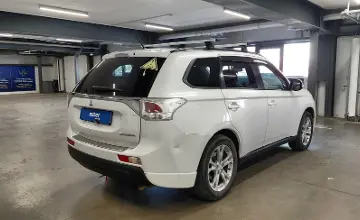 Mitsubishi Outlander 2013 года за 5 500 000 тг. в Астана фото 3