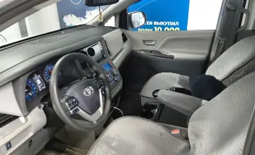 Toyota Sienna 2018 года за 15 350 000 тг. в Астана фото 5