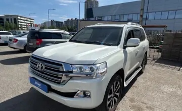 Toyota Land Cruiser 2020 года за 34 000 000 тг. в Астана фото 1