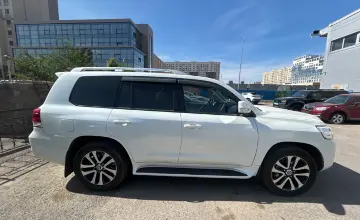 Toyota Land Cruiser 2020 года за 34 000 000 тг. в Астана фото 4