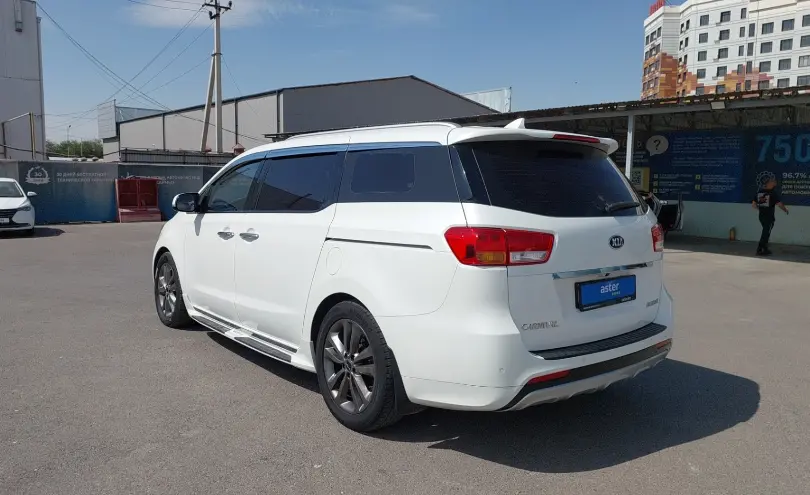 Kia Carnival 2016 года за 11 000 000 тг. в Шымкент фото 4