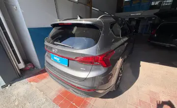 Hyundai Santa Fe 2023 года за 18 500 000 тг. в Астана