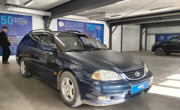 Toyota Avensis 2002 года за 3 000 000 тг. в Астана фото 2