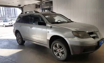 Mitsubishi Outlander 2003 года за 3 200 000 тг. в Астана фото 2