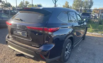 Toyota Highlander 2022 года за 24 000 000 тг. в Павлодар