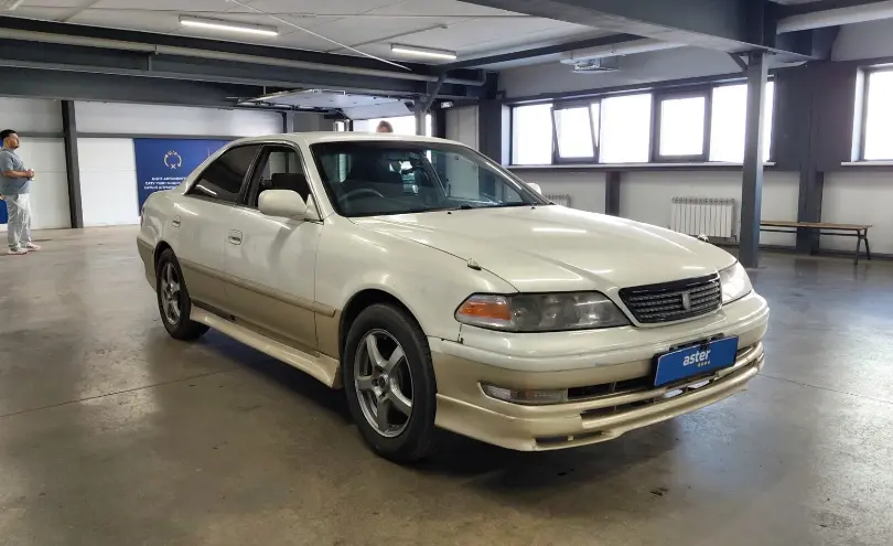 Toyota Mark II 1998 года за 3 000 000 тг. в Астана фото 2