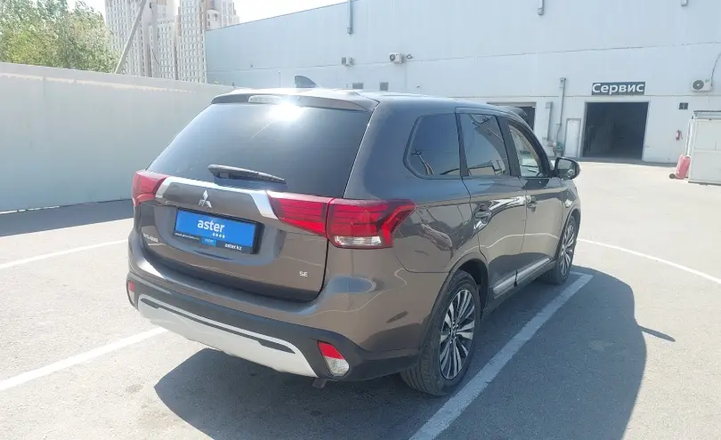 Mitsubishi Outlander 2019 года за 7 500 000 тг. в Шымкент фото 3
