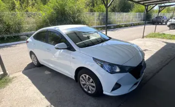 Hyundai Accent 2020 года за 6 000 000 тг. в Усть-Каменогорск фото 3
