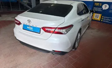 Toyota Camry 2018 года за 14 000 000 тг. в Астана