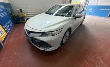 Toyota Camry 2018 года за 14 000 000 тг. в Астана фото 1