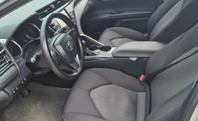 Toyota Camry 2019 года за 10 000 000 тг. в Алматы фото 5