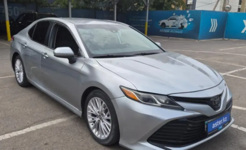 Toyota Camry 2019 года за 10 000 000 тг. в Алматы фото 2