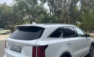 Kia Sorento 2022 года за 15 600 000 тг. в Актобе