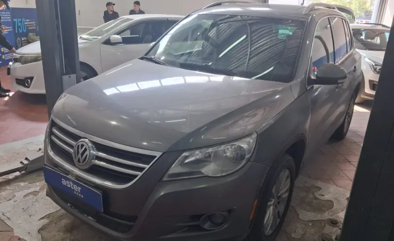Volkswagen Tiguan 2008 года за 3 500 000 тг. в Астана