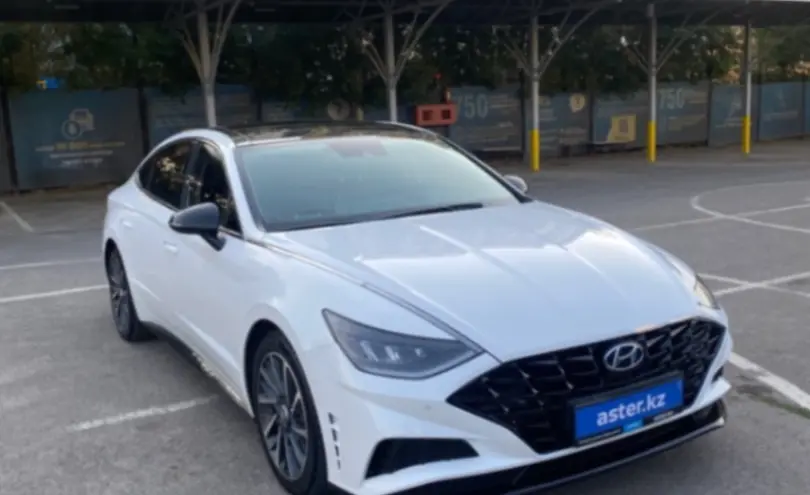 Hyundai Sonata 2022 года за 11 000 000 тг. в Алматы фото 2