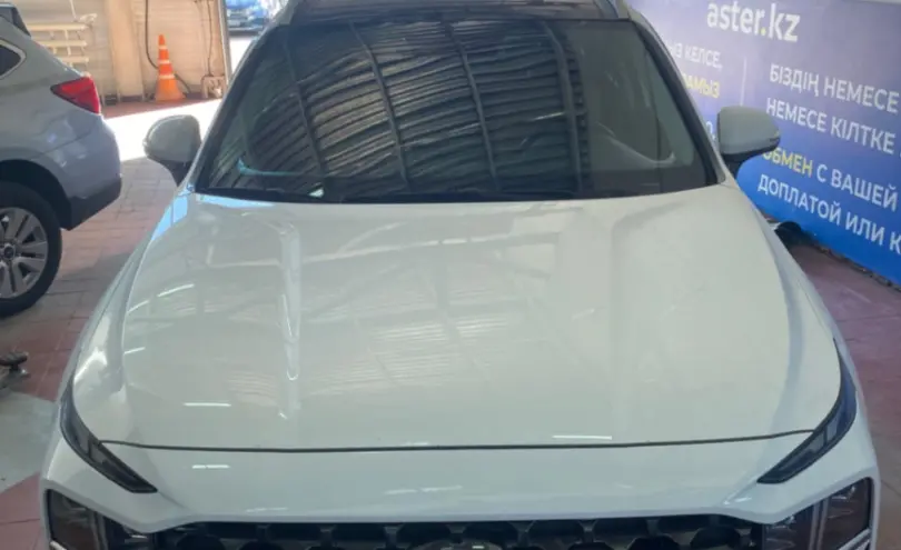 Hyundai Santa Fe 2023 года за 13 500 000 тг. в Астана фото 2