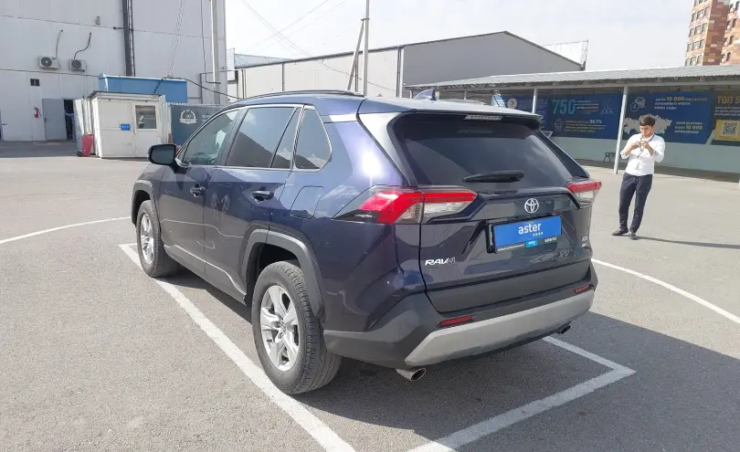 Toyota RAV4 2020 года за 12 000 000 тг. в Шымкент фото 4