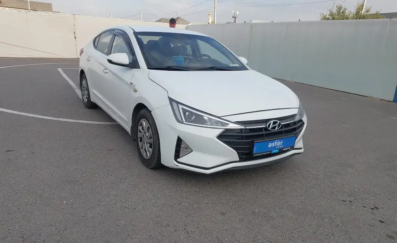 Hyundai Elantra 2019 года за 6 500 000 тг. в Шымкент фото 2