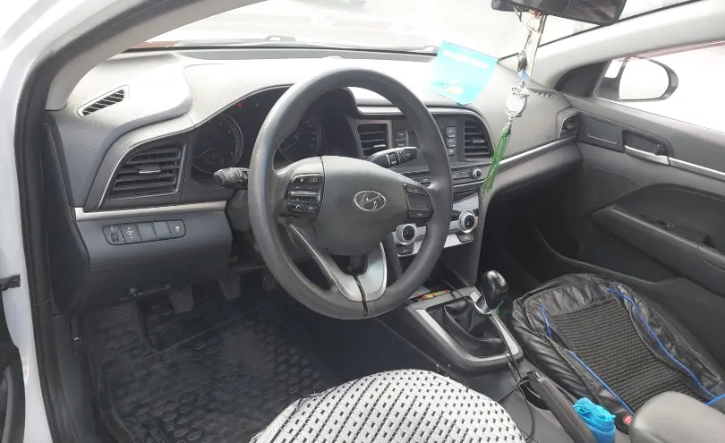Hyundai Elantra 2019 года за 6 500 000 тг. в Шымкент фото 5
