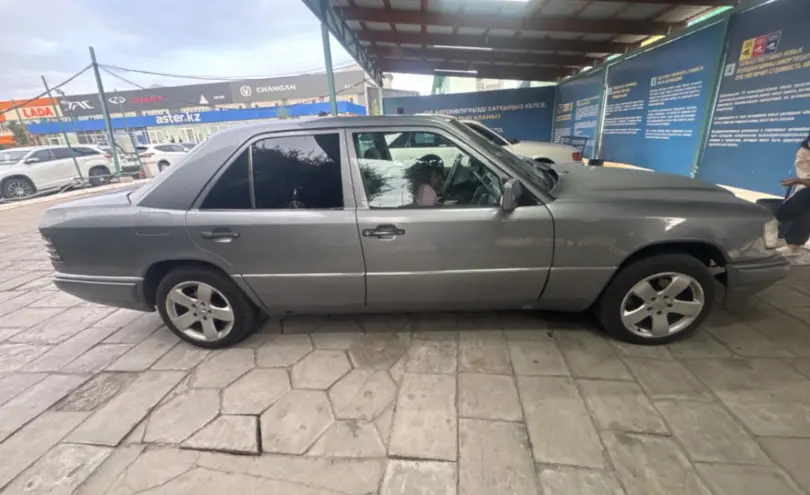 Mercedes-Benz E-Класс 1993 года за 1 500 000 тг. в Талдыкорган фото 4