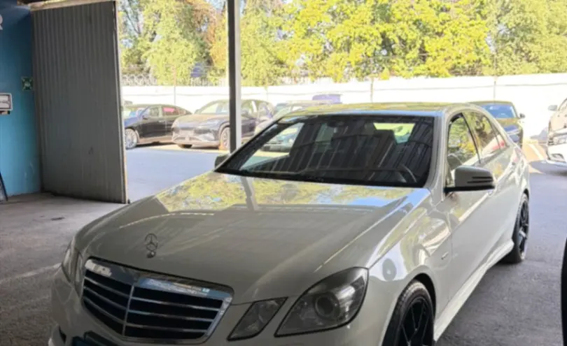 Mercedes-Benz E-Класс 2011 года за 6 000 000 тг. в Алматы