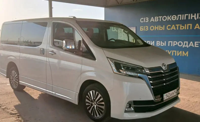 Toyota Granvia 2020 года за 31 000 000 тг. в Алматы фото 3