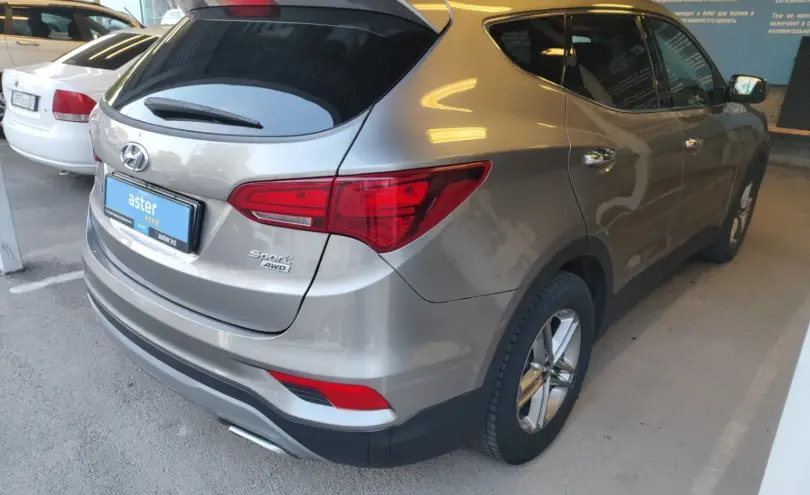 Hyundai Santa Fe 2017 года за 8 000 000 тг. в Алматы фото 5