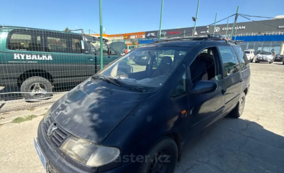 Volkswagen Sharan 1997 года за 1 500 000 тг. в Талдыкорган