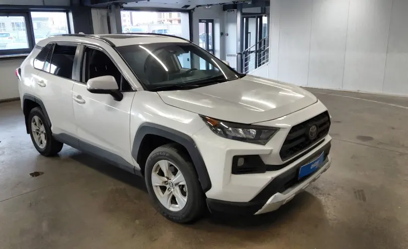 Toyota RAV4 2020 года за 14 000 000 тг. в Астана фото 2