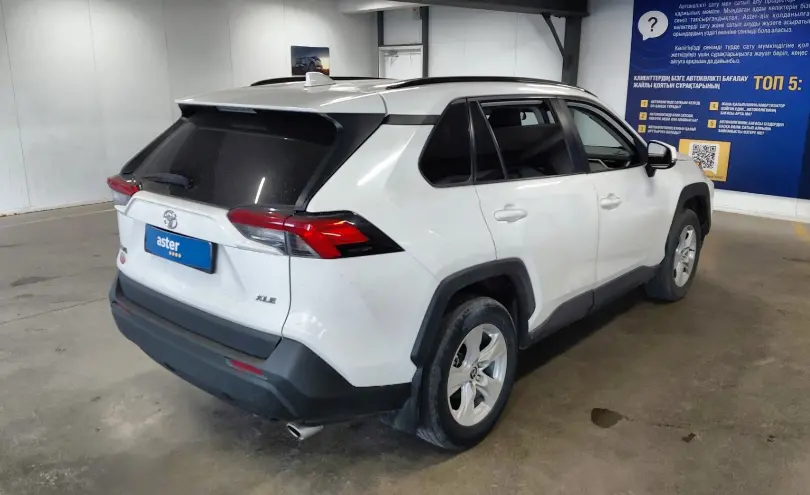 Toyota RAV4 2020 года за 14 000 000 тг. в Астана фото 3