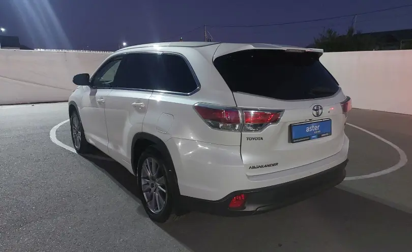 Toyota Highlander 2014 года за 16 000 000 тг. в Шымкент фото 4