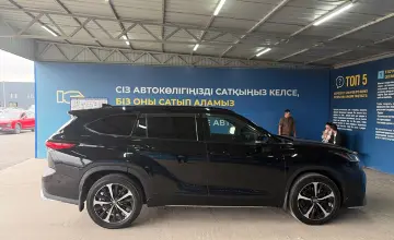 Toyota Highlander 2021 года за 26 000 000 тг. в Алматы фото 4