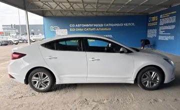Hyundai Elantra 2019 года за 7 500 000 тг. в Алматы фото 4
