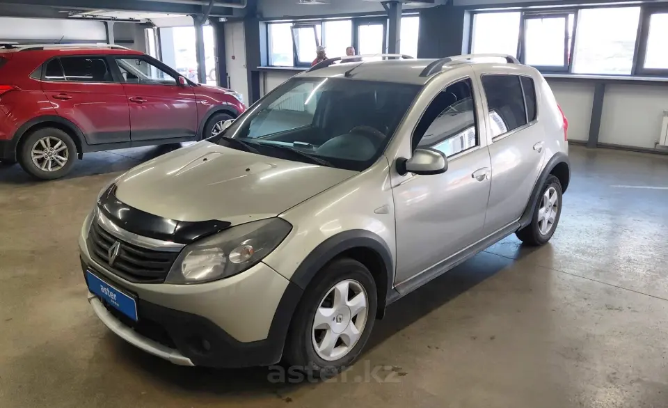 Renault Sandero 2014 года за 3 600 000 тг. в Астана