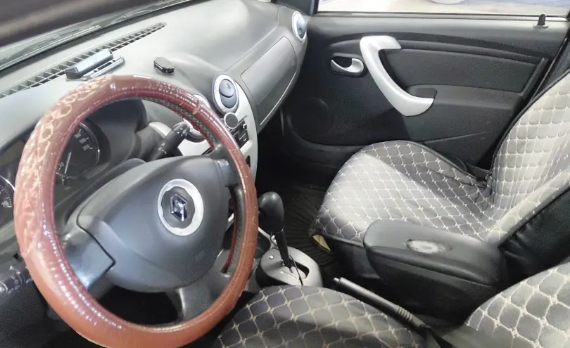 Renault Sandero 2014 года за 3 600 000 тг. в Астана фото 5
