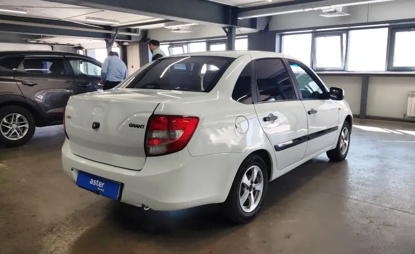 LADA (ВАЗ) Granta 2013 года за 2 500 000 тг. в Астана фото 3