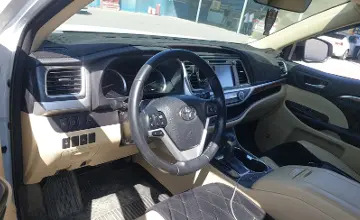 Toyota Highlander 2018 года за 17 000 000 тг. в Шымкент фото 5