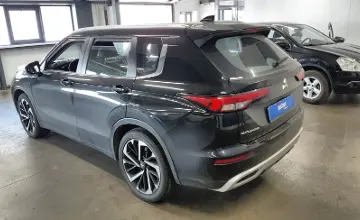 Mitsubishi Outlander 2023 года за 17 000 000 тг. в Астана фото 4