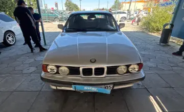 BMW 5 серии 1990 года за 1 800 000 тг. в Талдыкорган фото 2